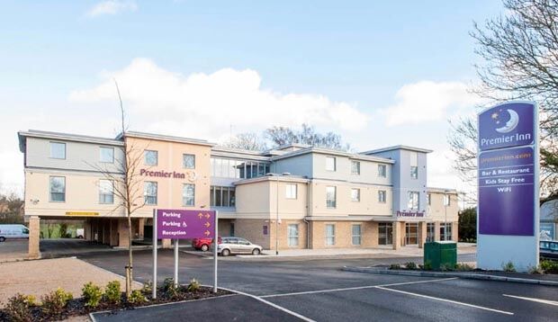 Premier Inn Premier Inn 威特尼 外观 照片